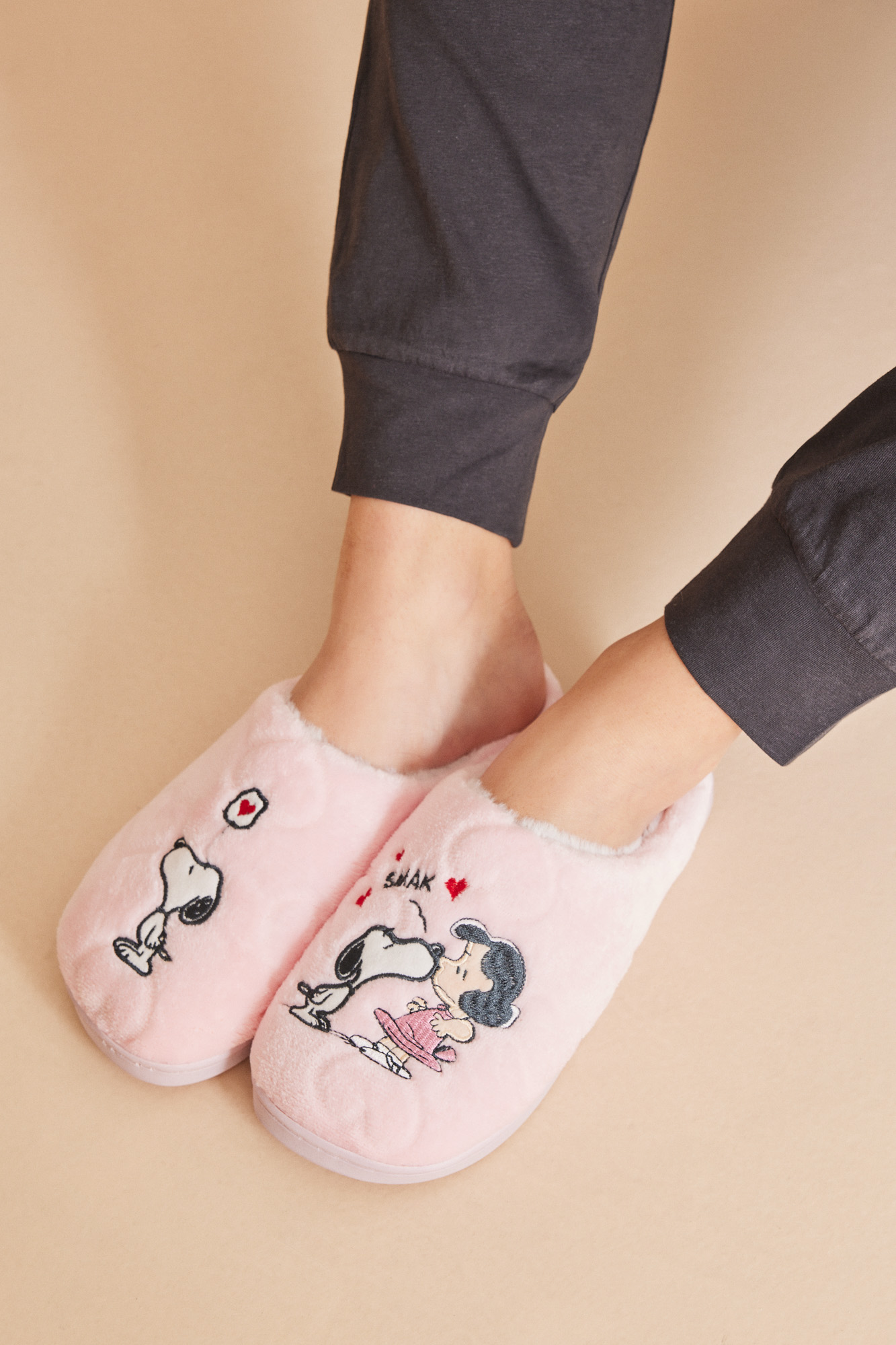 Walmart Pantuflas De Zapatillas Crocs Peanuts Pantuflas Snoopy